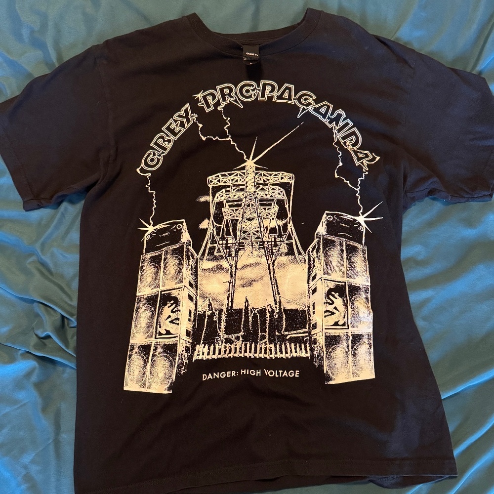 OBEY GLOW IN THE DARK T SHIRT